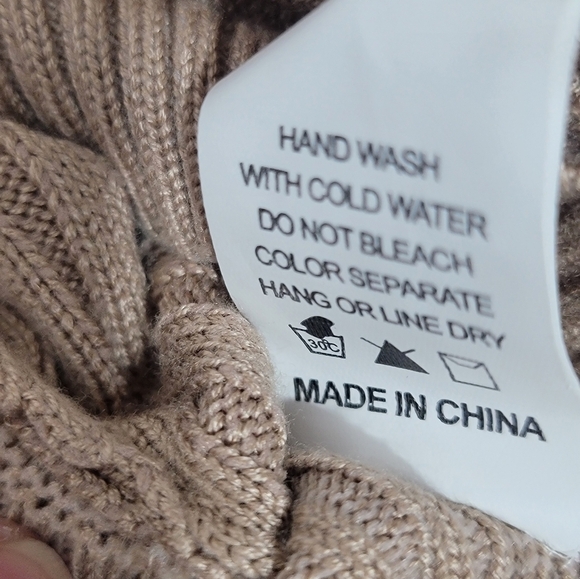 Dreamers By Debut Ribbed Wrap Style V Neck Open Back Crop Sweater Size Small - Picture 9 of 10